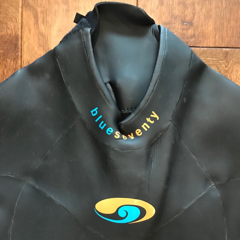Wetsuit!!! - Picture 5 of 8